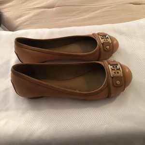 COPY - Tory Burch Tan Flats size 8